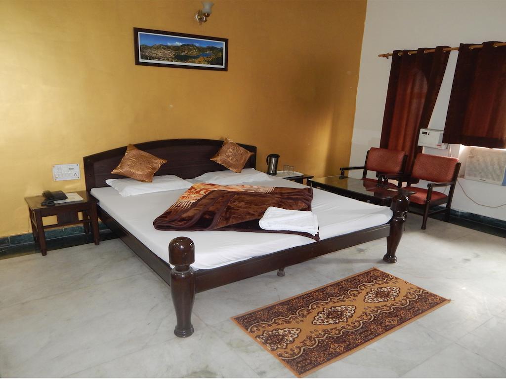 Hotel Chitra Heritage Haridwār Buitenkant foto